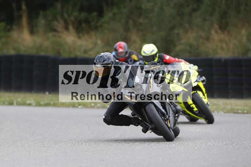 /30 23.06.2025 Get Faster Caremotion ADR/Rider Academy gruen/64